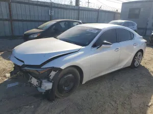 Lexus IS 300 2.0L 4 2021