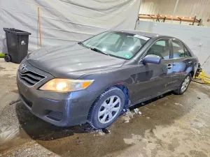 Toyota Camry BASE 2.5L 4 2010