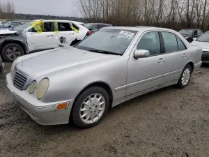 Mercedes-Benz E 320 3.2L 6 2000