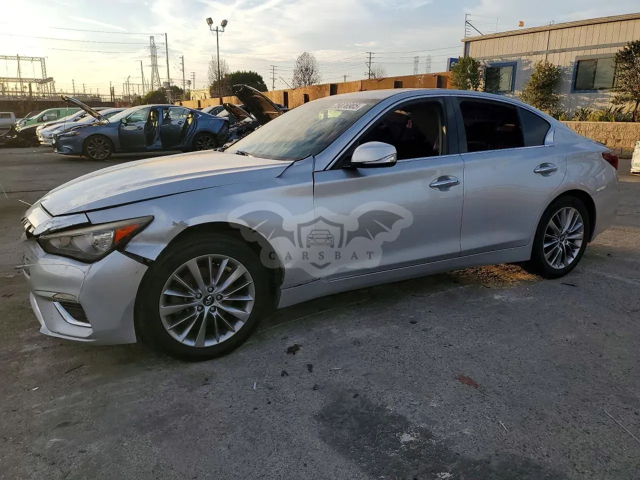 Infiniti Q50 LUXE 3.0L 6 2019