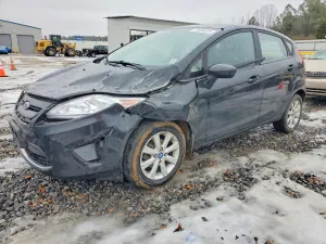 Ford Fiesta SE 1.6L 4 2011