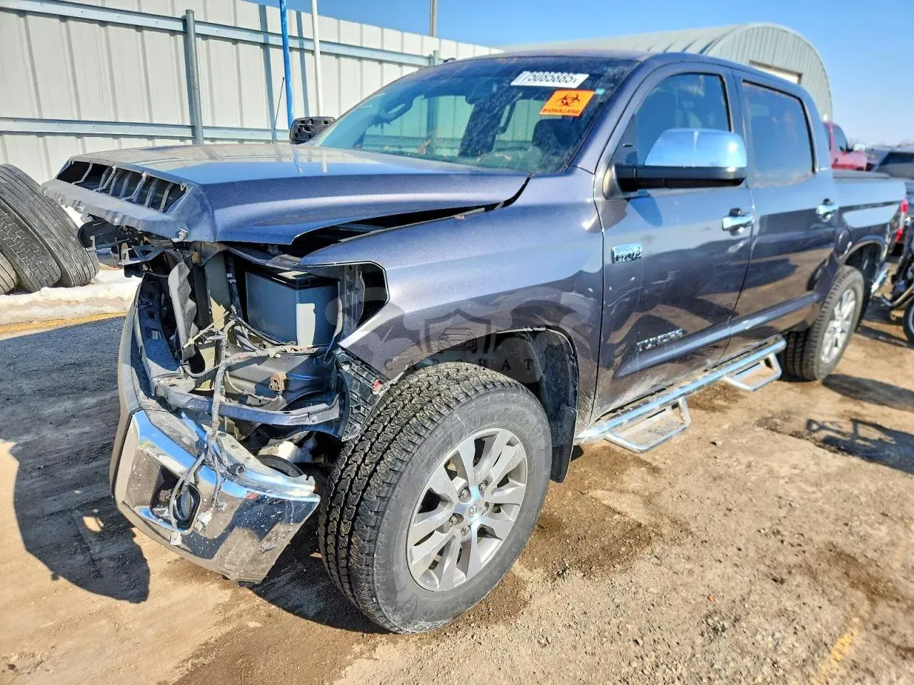 Toyota Tundra CREWMAX LIMITED 5.7L 8 2017