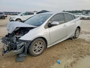Toyota Prius L 1.8L 4 2020
