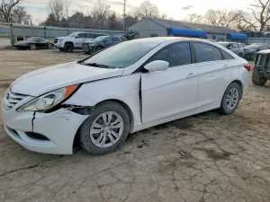 Hyundai Sonata GLS 2.4L 4 2013