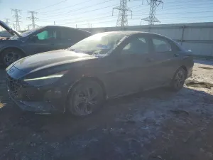 Hyundai Elantra 2.0L 4 2023