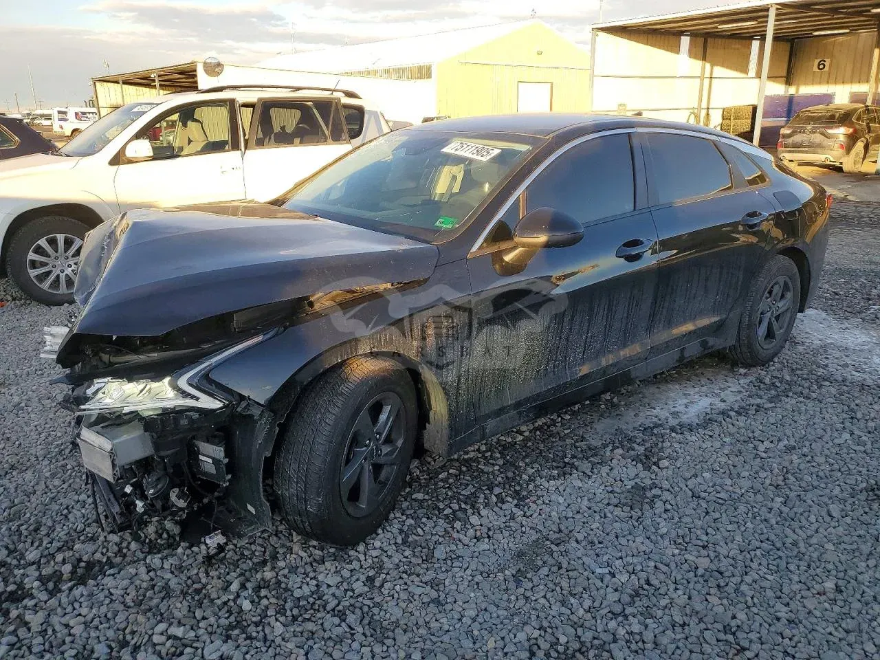 Kia K5 LX 1.6L 4 2022