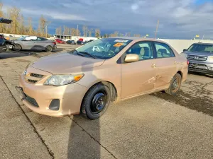 Toyota Corolla BASE 1.8L 4 2012