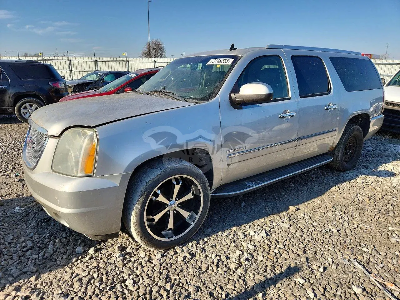 GMC Yukon DENALI 6.2L 8 2010