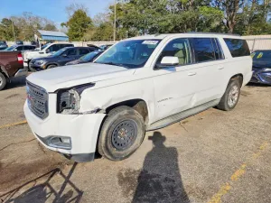 GMC Yukon K1500 SLT 5.3L 8 2015