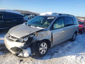 Toyota Sienna CE 3.3L 6 2006