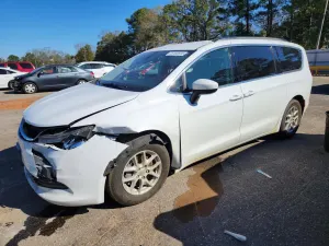Chrysler Voyager LXI 3.6L 6 2020