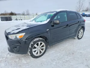 Mitsubishi Outlander ES 2.0L 4 2015