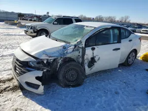 Nissan Versa S 1.6L 4 2024