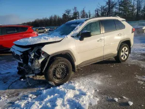 Toyota Rav4 LE 2.5L 4 2019