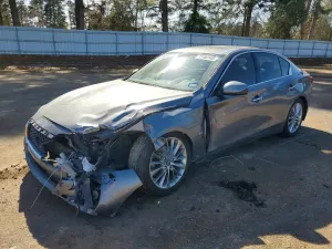 Infiniti Q50 LUXE 3.0L 6 2019