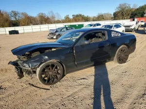 Ford Mustang 3.7L 6 2014
