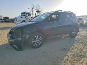 Toyota Rav4 LE 2.5L 4 2017