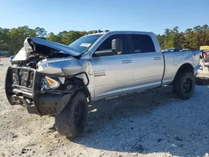 RAM 2500 SLT 6.7L 6 2015