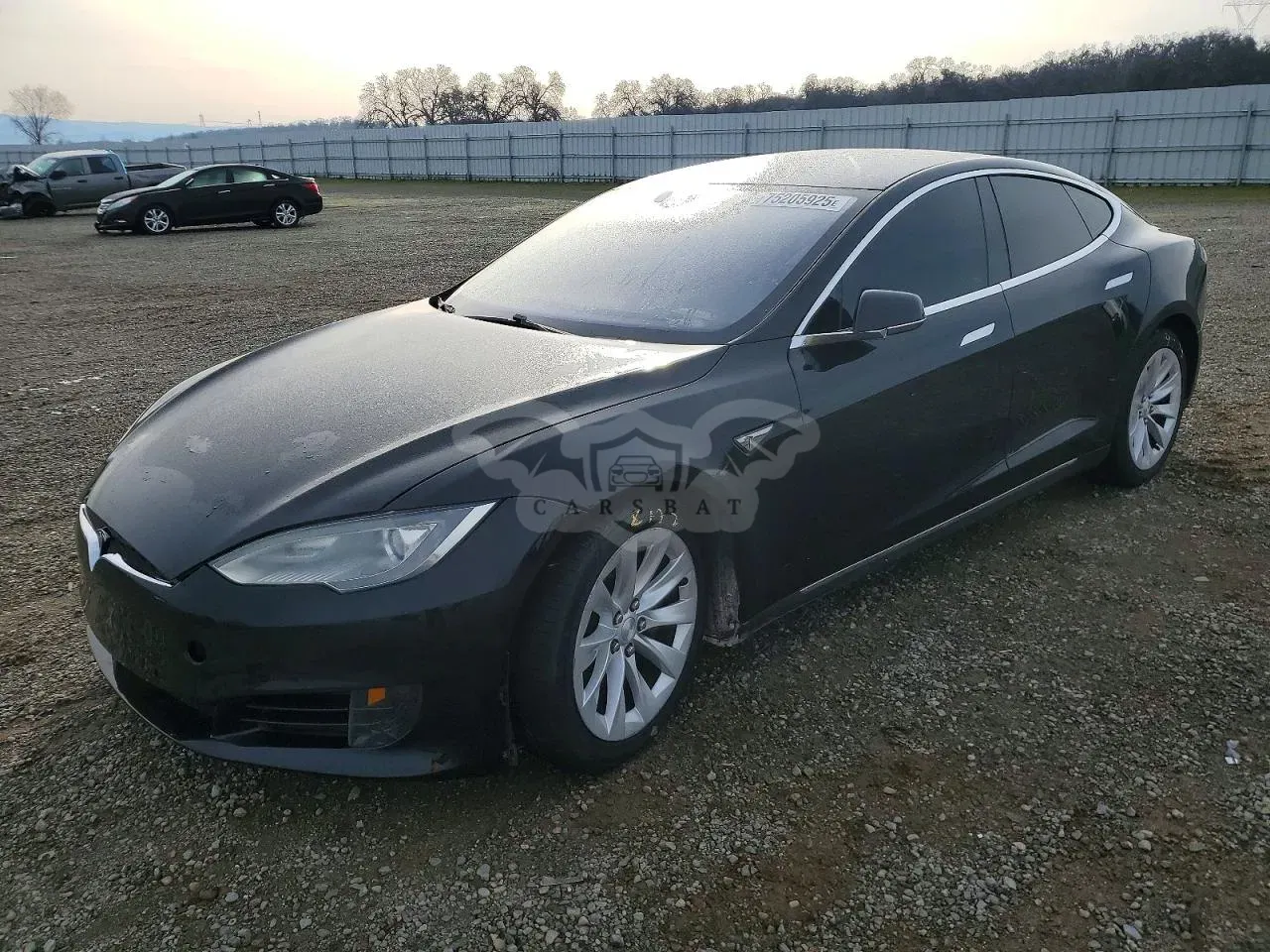 Tesla Model S 2016