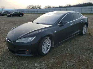 Tesla Model S 2016