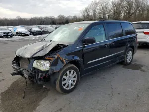 Chrysler Town & Country 3.6L 6 2013
