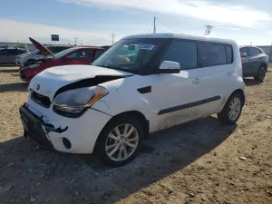Kia Soul + 2.0L 4 2013