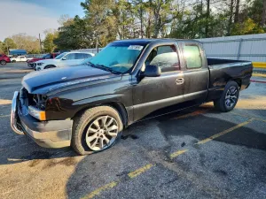 Chevrolet Silverado 1500 C1500 4.8L 8 2005