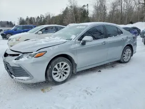 Toyota Camry 2.5L 4 2021
