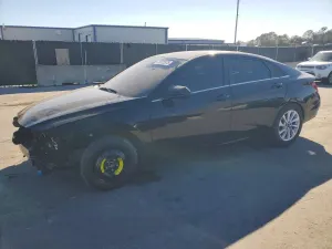 Hyundai Elantra SEL 2.0L 4 2025