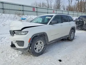 Jeep Grand Cherokee LAREDO 3.6L 6 2025