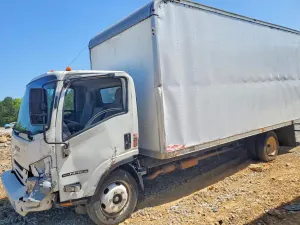 Isuzu NPR 6.6L 8 2022