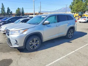 Toyota Highlander LE 3.5L 6 2018