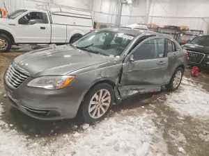 Chrysler 200 TOURING 2.4L 4 2012