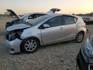 Toyota Prius 1.5L 4 2014