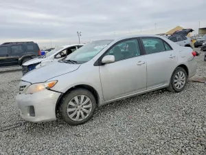 Toyota Corolla BASE 1.8L 4 2013