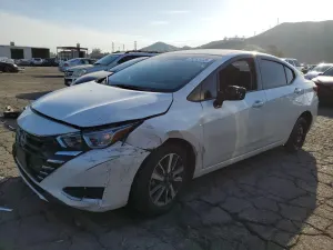 Nissan Versa SV 1.6L 4 2024