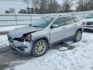 Jeep Cherokee LATITUDE 2.4L 4 2019