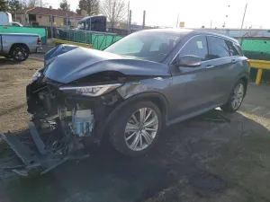 Infiniti QX50 ESSENTIAL 2.0L 4 2021