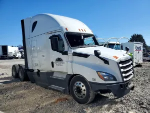 Freightliner Cascadia 14.8L 6 2020
