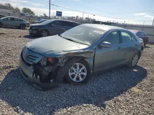 Toyota Camry BASE 2.5L 4 2011
