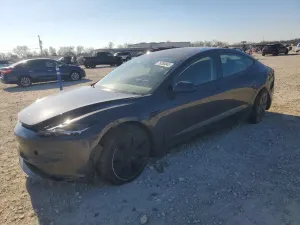 Tesla Model 3 2025