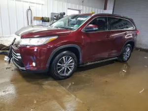 Toyota Highlander SE 3.5L 6 2018
