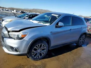 Mitsubishi Outlander ES 2.0L 4 2016
