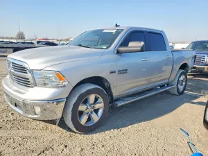 RAM 1500 SLT 5.7L 8 2018
