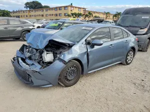 Toyota Corolla LE 1.8L 4 2025