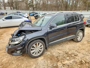Volkswagen Tiguan S 2.0L 4 2013