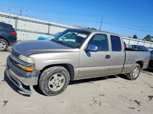 Chevrolet Silverado 1500 C1500 4.8L 8 2002