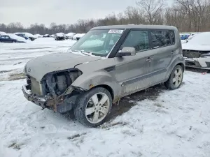 Kia Soul + 2.0L 4 2011