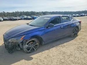Nissan Altima SR 2.5L 4 2024