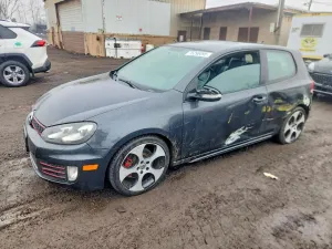 Volkswagen Golf 2.0L 4 2011